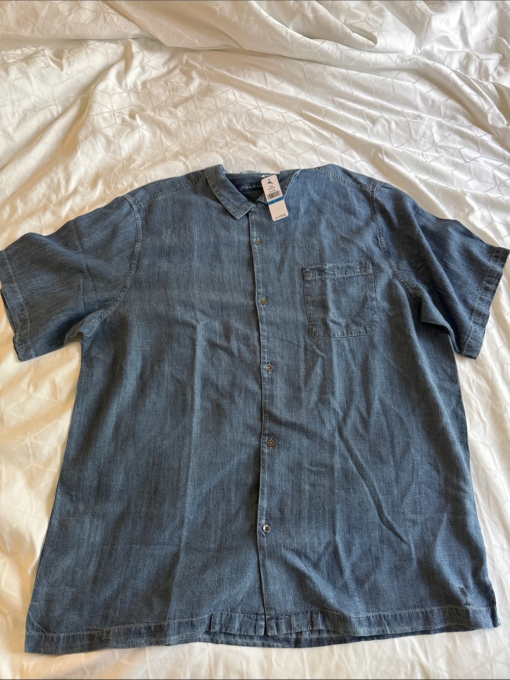 Tommy Bahama lightweight Men's Short Sleeve Button-Front Shirt - Blue linen